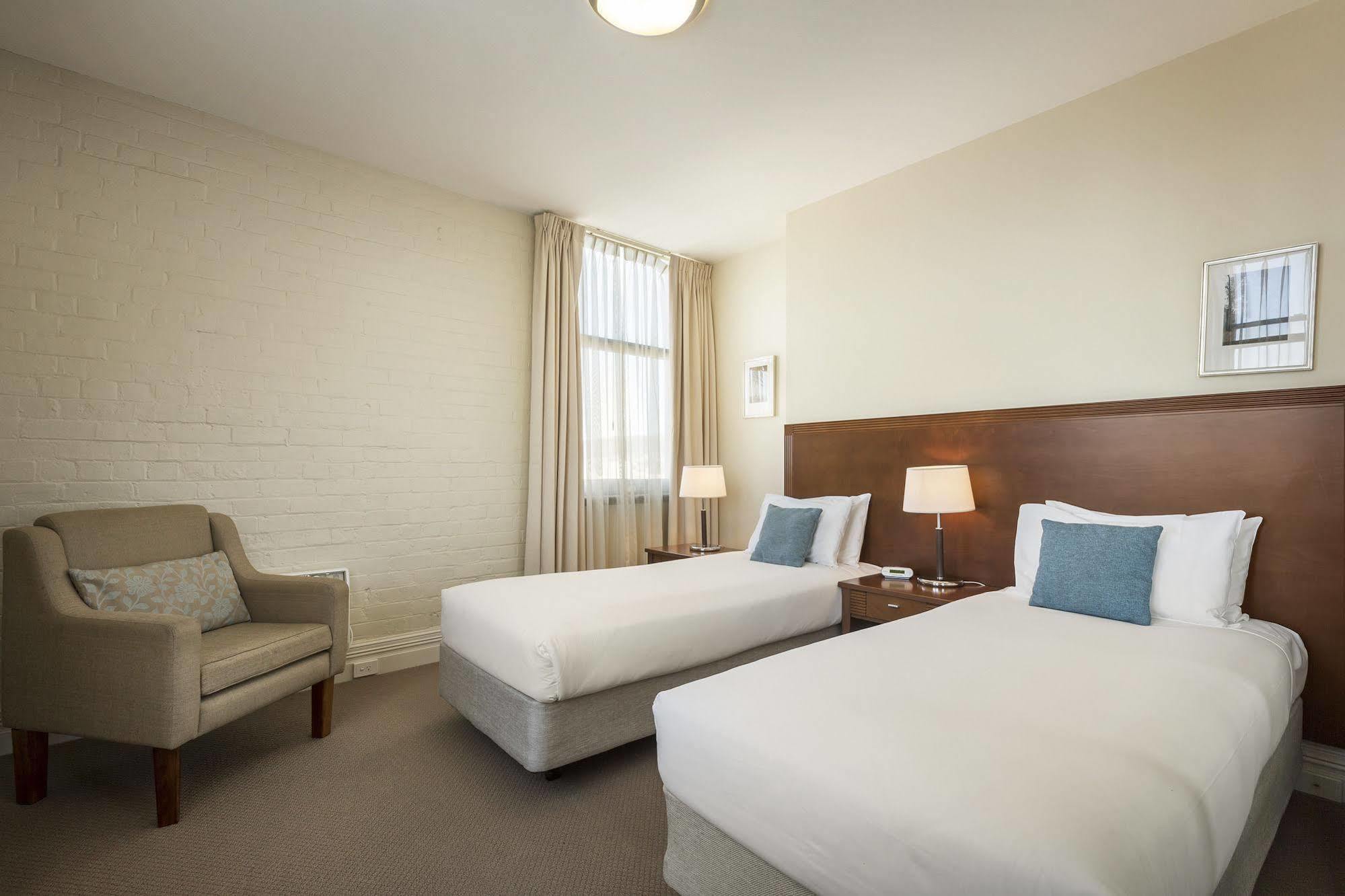 Launceston Central Apartment Hotel Official Exteriör bild